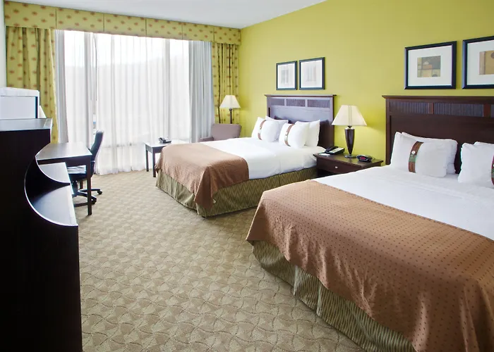 Cheap hotels Holiday Inn Roanoke - Tanglewood Route 419 & I 581 By Ihg